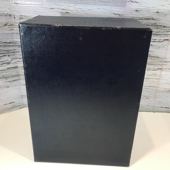 The Compact Edition of the Oxford English Dictionary Volumes I and II 1971 - Picture 8 of 12